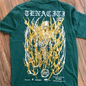 2x streetwear Tenaciti Emerald Green Shirt with Gold Metal Print Distressed